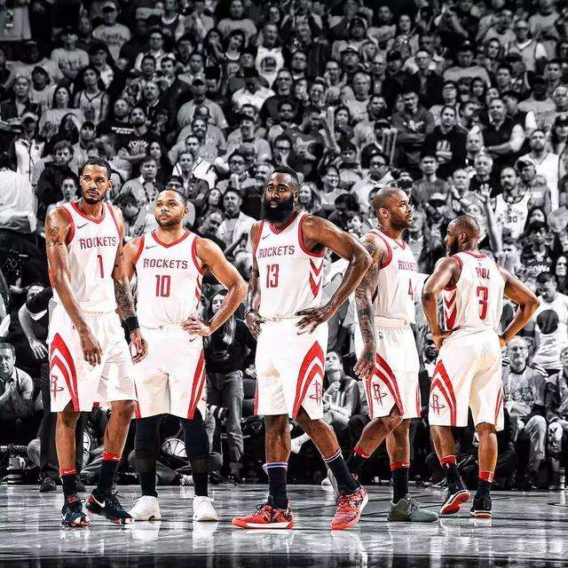 这位年轻的 这位年轻的