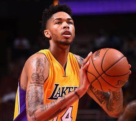 马内反跑牵 马内反跑牵